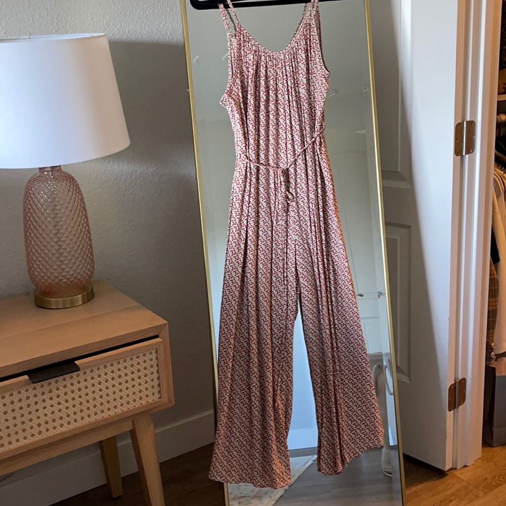 Flowy floral jump suite